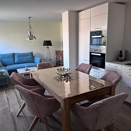 Karolina's Deluxe Appartement-bungalow Apartment *